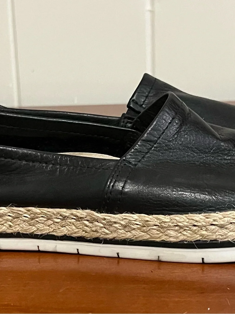 Aldo sleek black